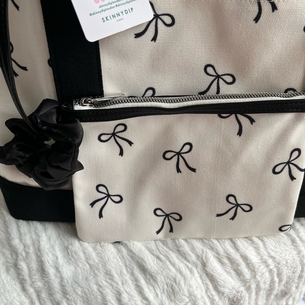 NEW Bow Print Tote Bag - Picture 4 of 6